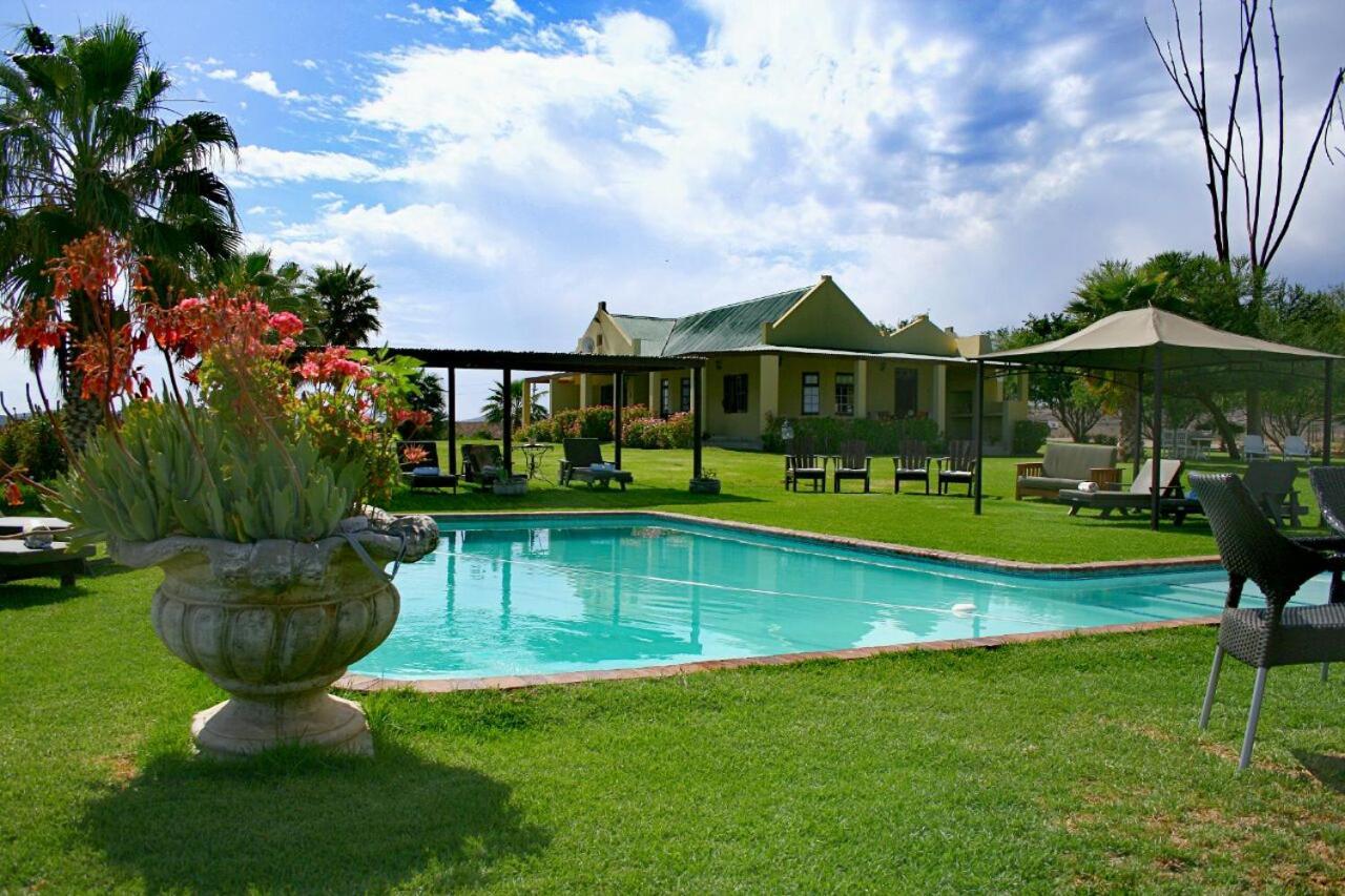 De Denne Country Guest House Oudtshoorn Luaran gambar